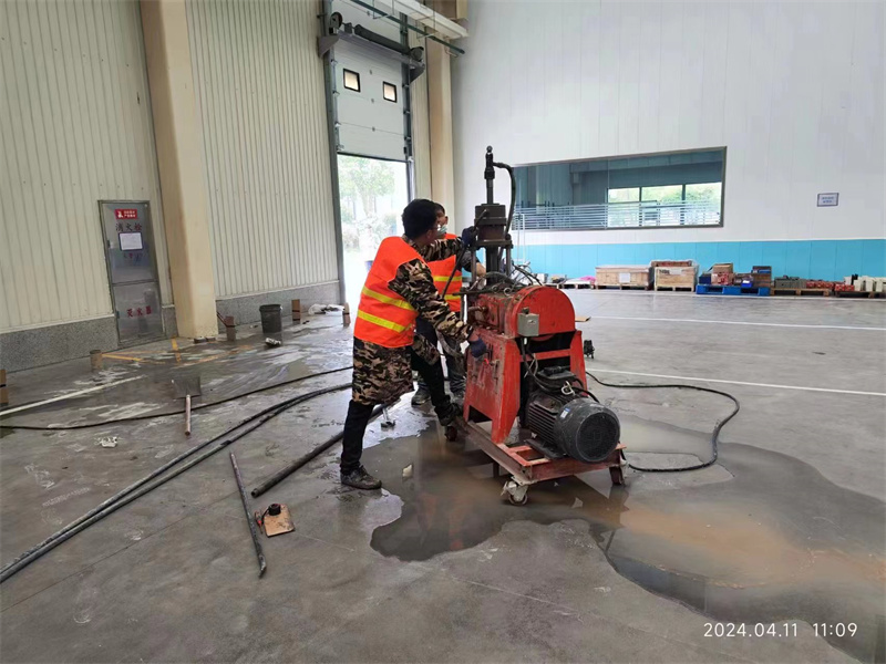 和静厂房地面下沉塌陷注浆加固施工